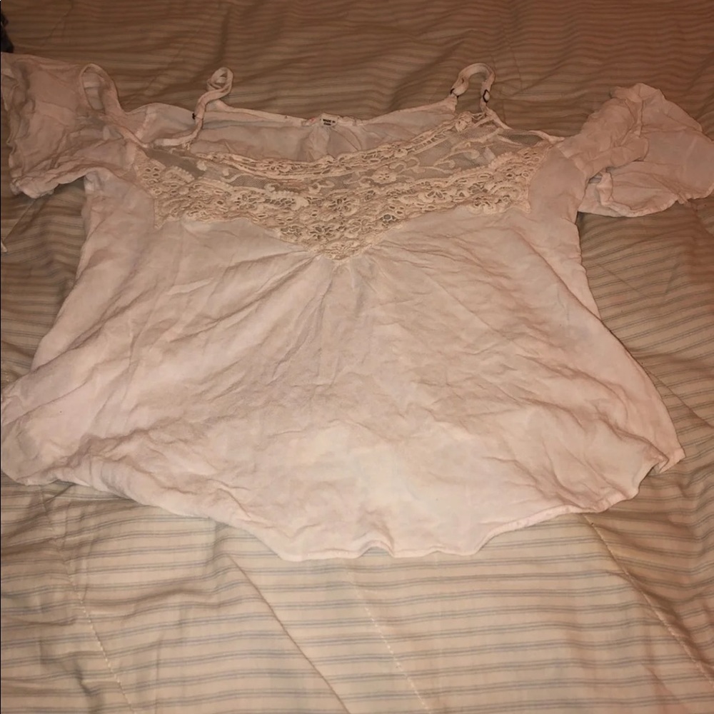 Cute blouse 🦁